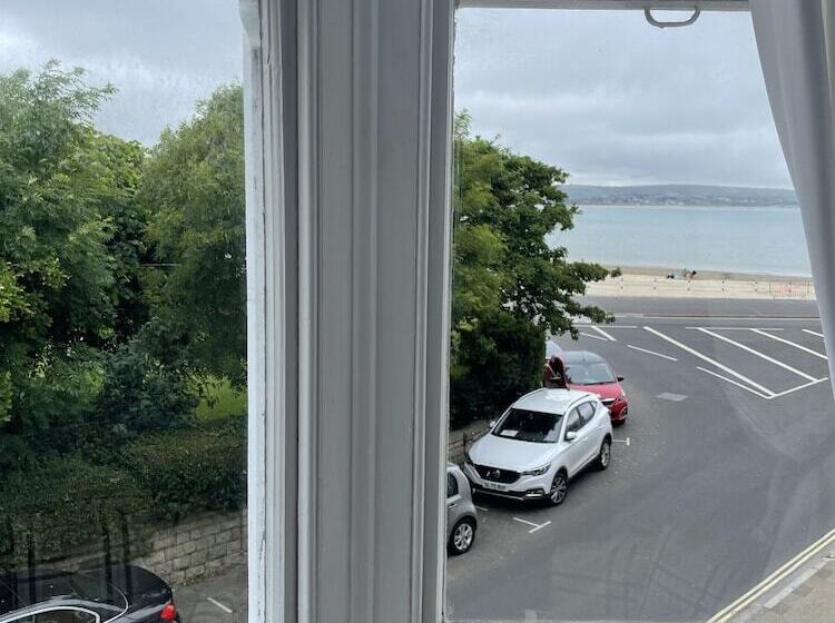 مبيت وإفطار Lantana Guest House