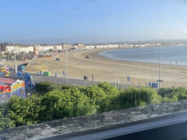 مبيت وإفطار Lantana Guest House