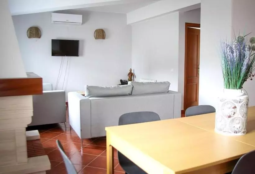 هتل Casas Do Monte