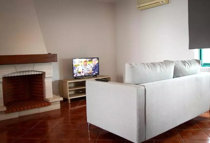 هتل Casas Do Monte