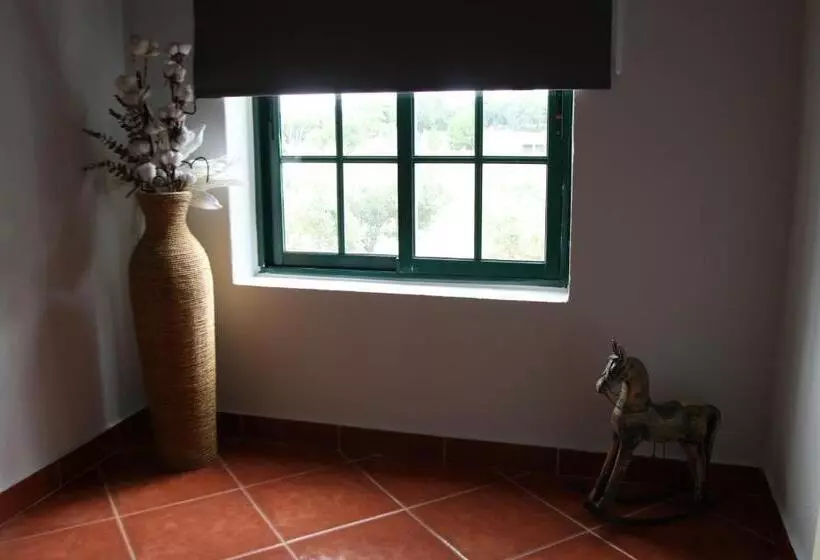 هتل Casas Do Monte