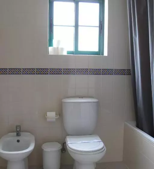 هتل Casas Do Monte