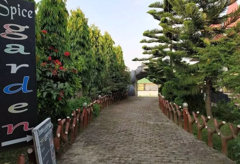 ホテル Green Ashiyana Palace
