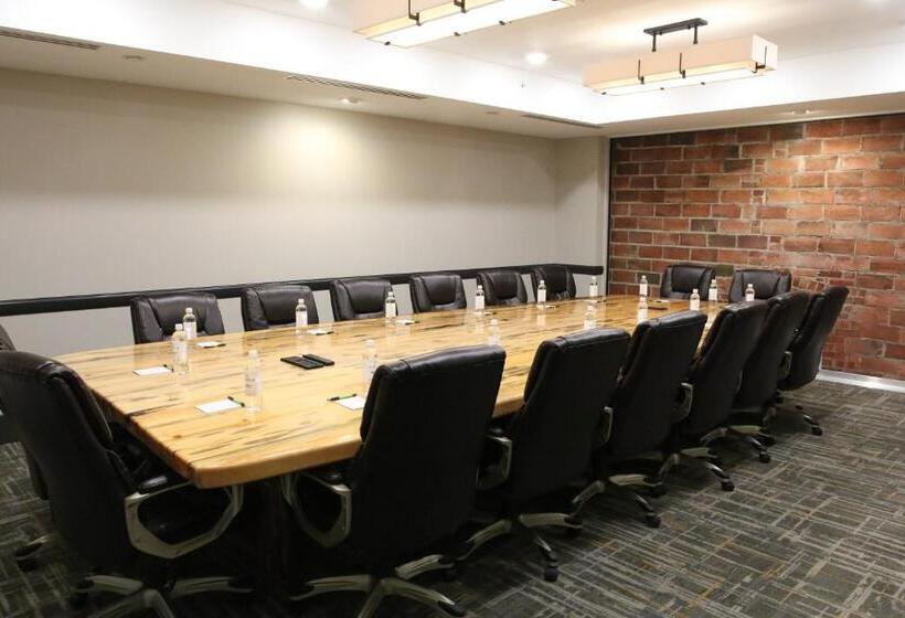 酒店 Windrow Downtown Ellensburg