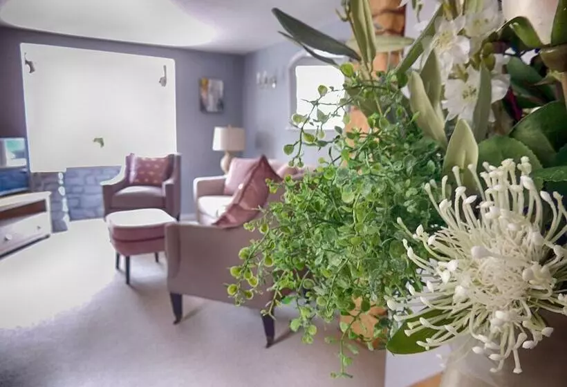 ベッドアンドブレックファースト The Lansdowne Cottage