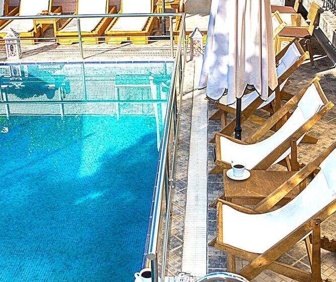 فندق Anthena Studios