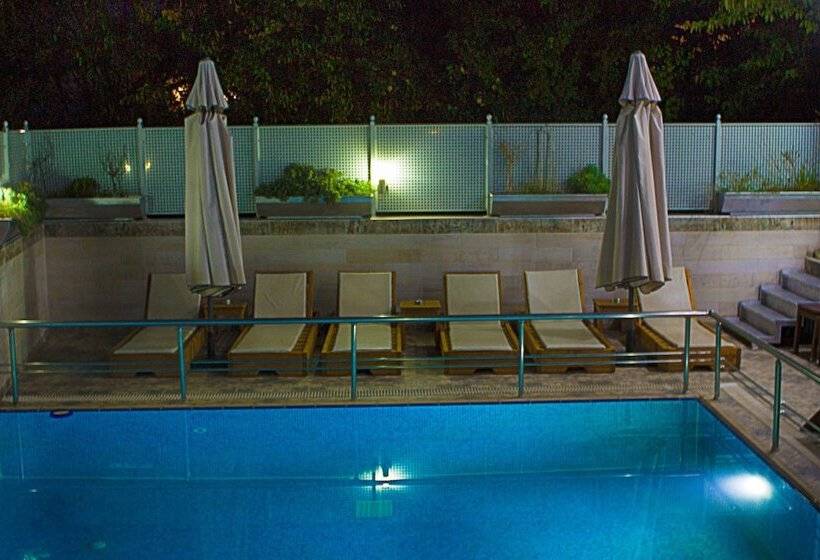 فندق Anthena Studios