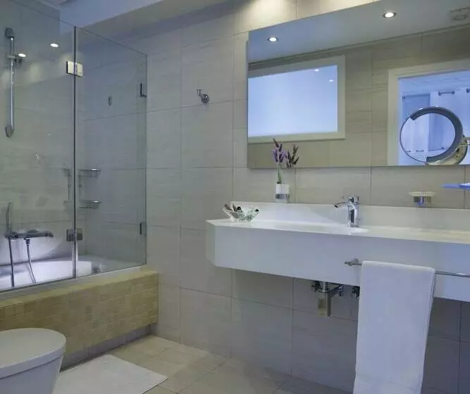 Hotelli Selana Suites