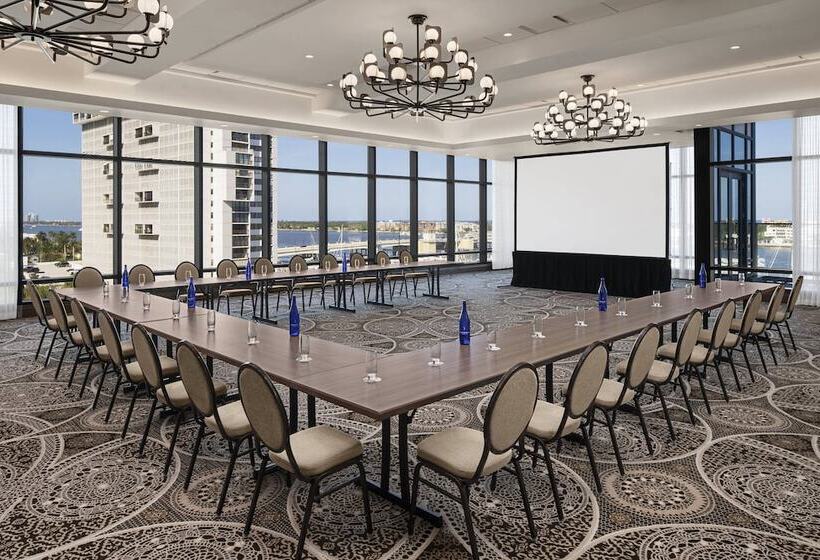 هتل The Ben, Autograph Collection