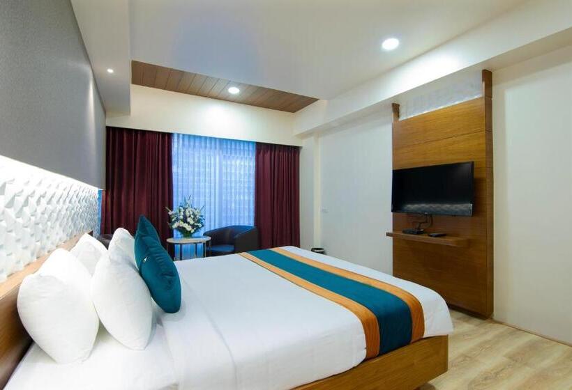 호텔 Ziona Luxurious