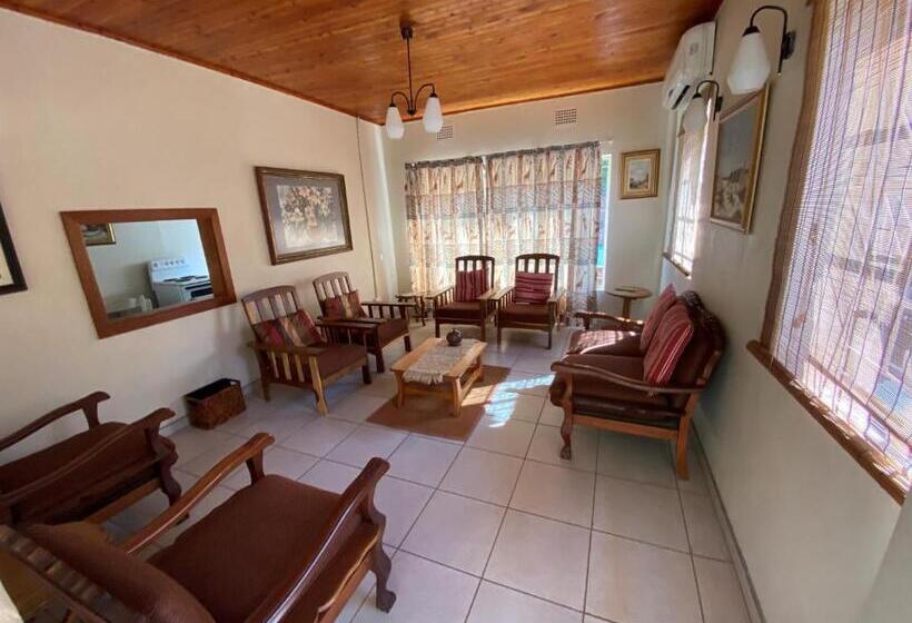 Общежитие Echo Caves