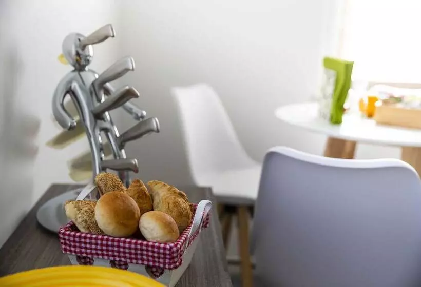 Aamiaismajoitus (B&B) Casa Ananda