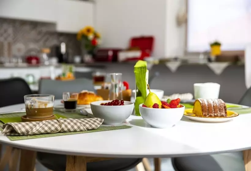 Aamiaismajoitus (B&B) Casa Ananda