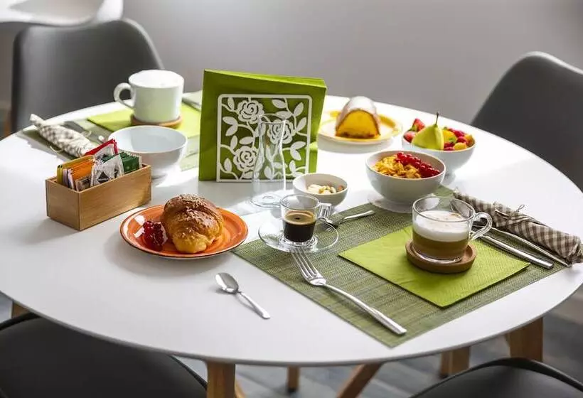 Aamiaismajoitus (B&B) Casa Ananda