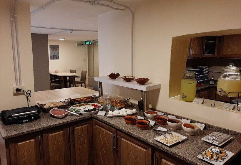 هتل Layaali Amman