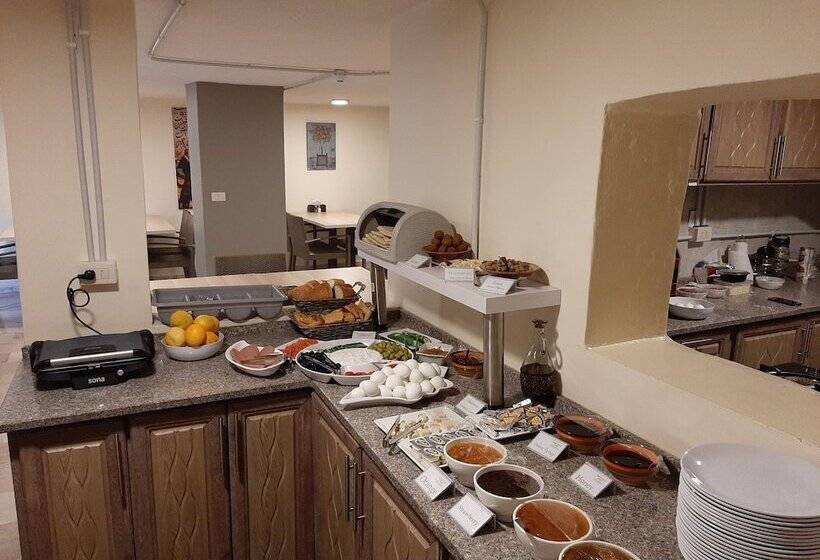 هتل Layaali Amman