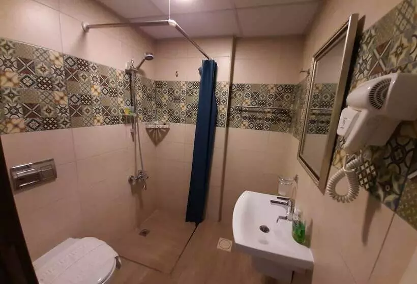 هتل Layaali Amman