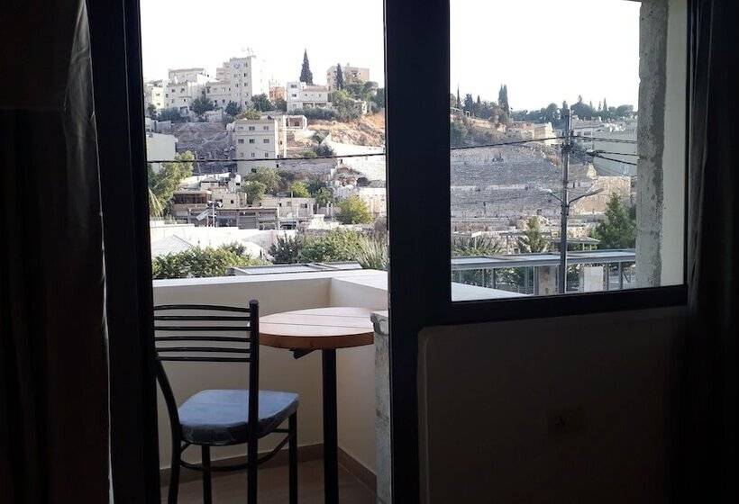 هتل Layaali Amman