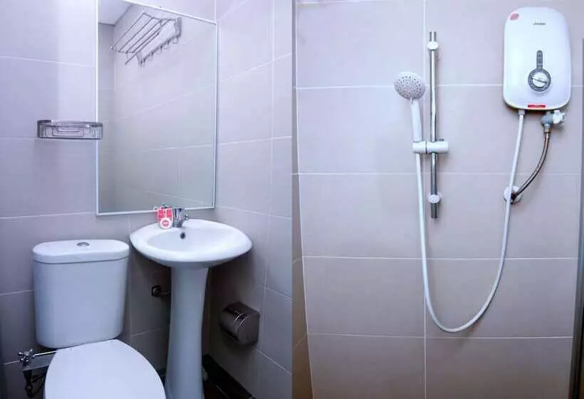 Hotelli Oyo 44054 Holiday Mansion Inn