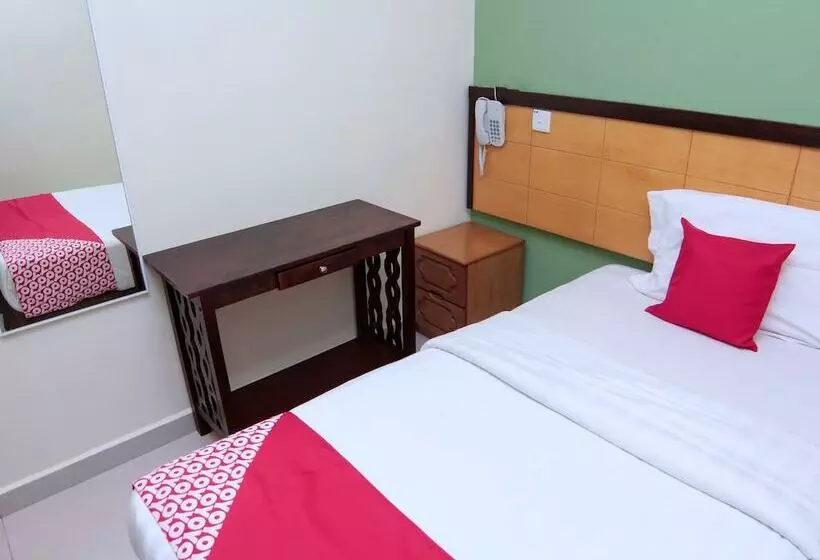 Hotelli Oyo 44054 Holiday Mansion Inn