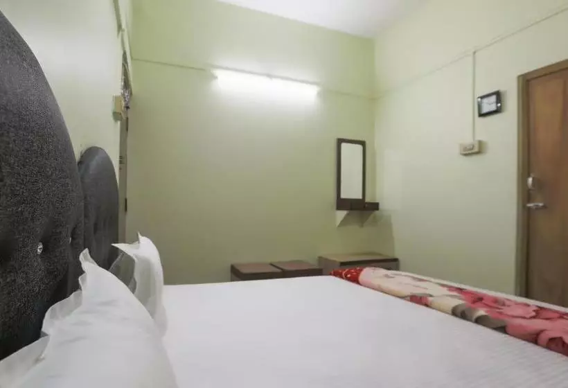 Hotelli Spot On 46625 Punjab Residency