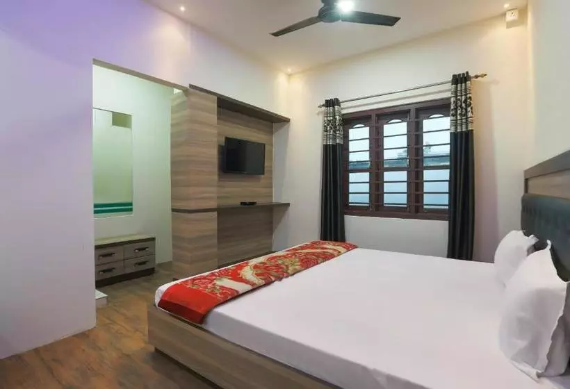 Hotelli Spot On 46625 Punjab Residency