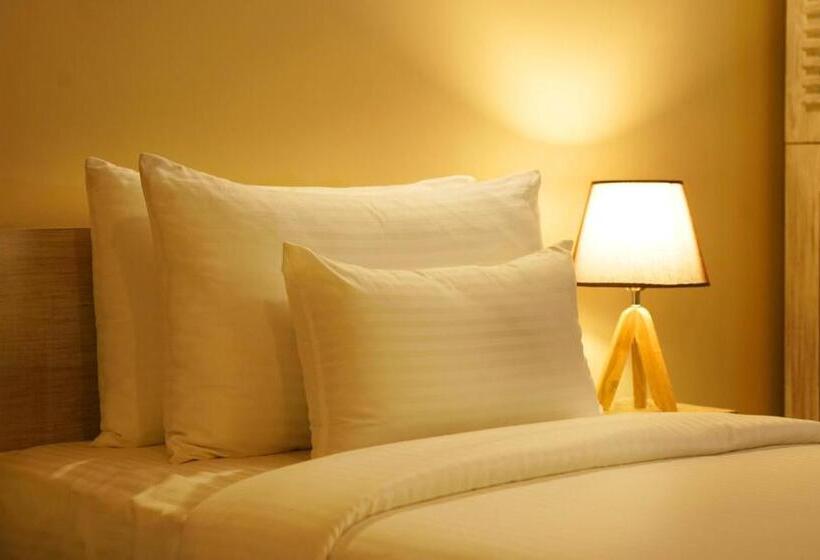 ホテル Olinia Airport