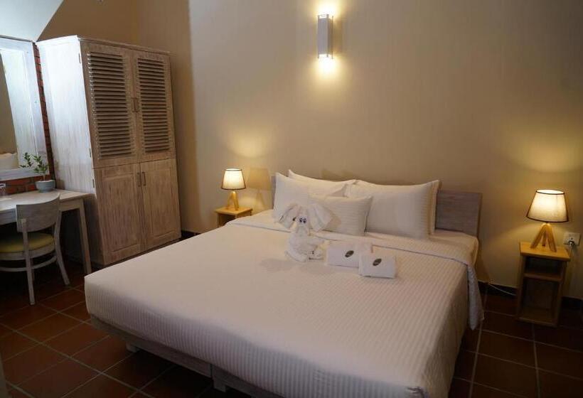 ホテル Olinia Airport