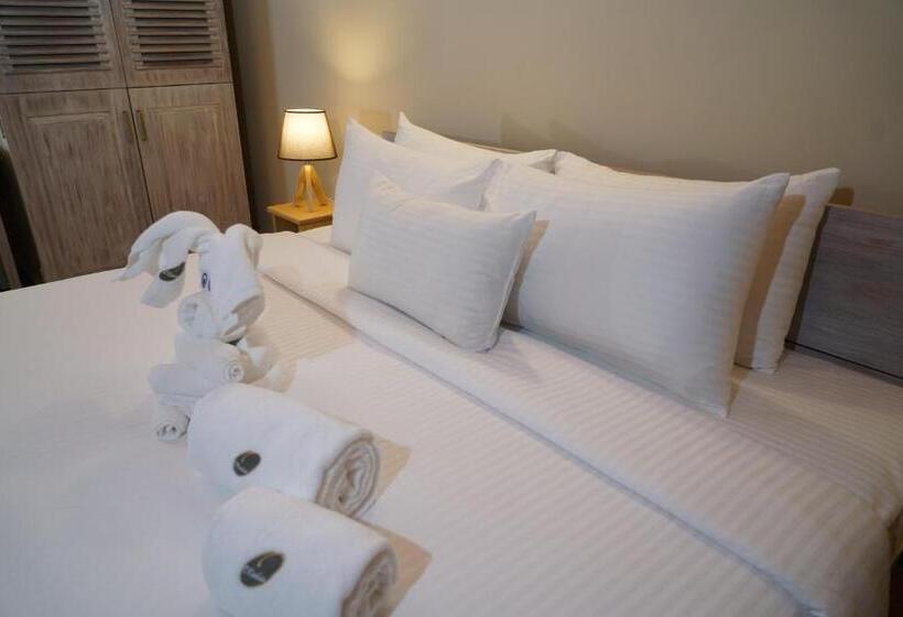 ホテル Olinia Airport