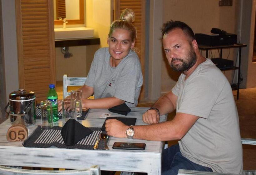 ホテル Olinia Airport