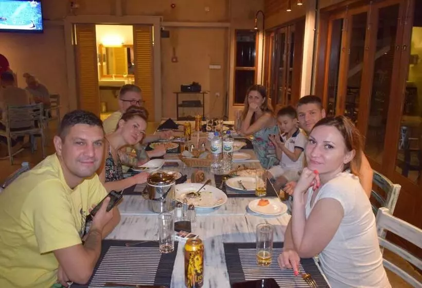 ホテル Olinia Airport