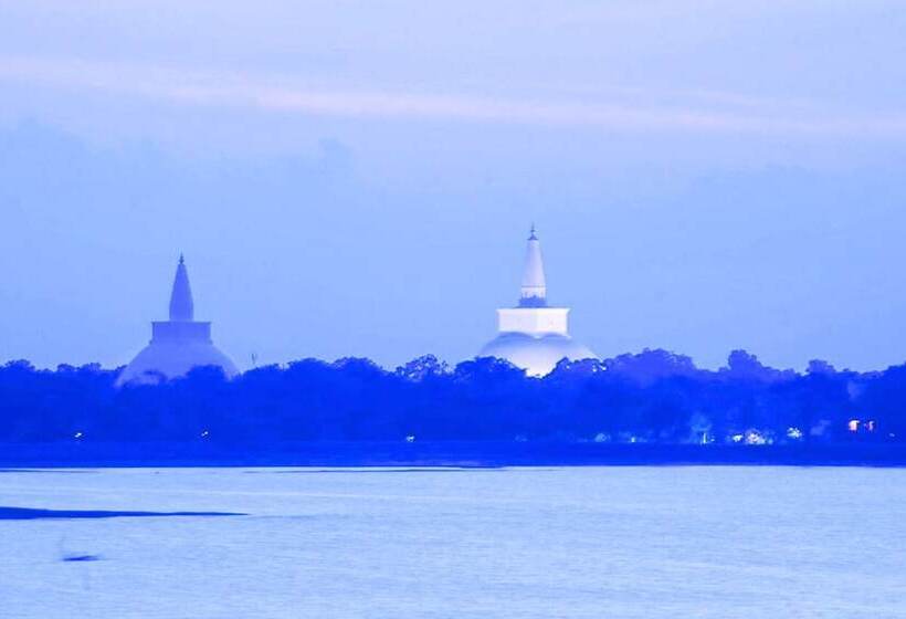 호텔 The Lake Forest