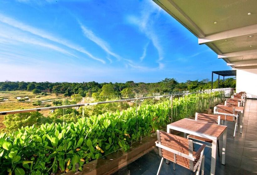 호텔 The Lake Forest