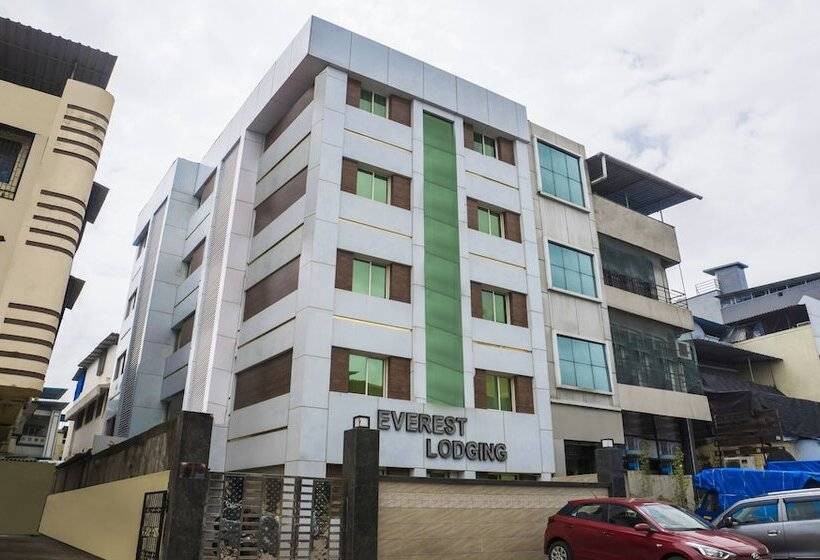 Hotell Treebo Trip Everest Lodging