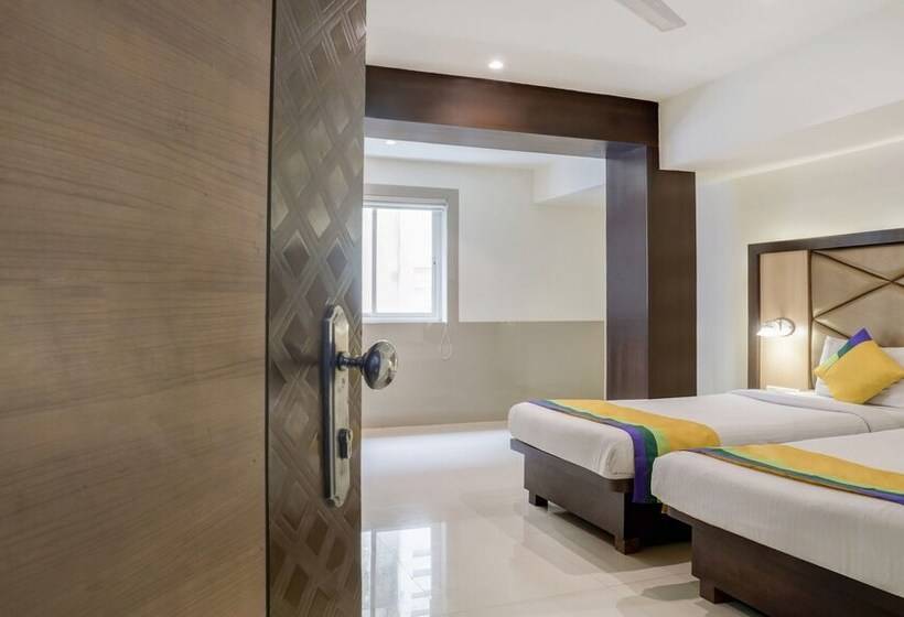 Hotell Treebo Trip Everest Lodging