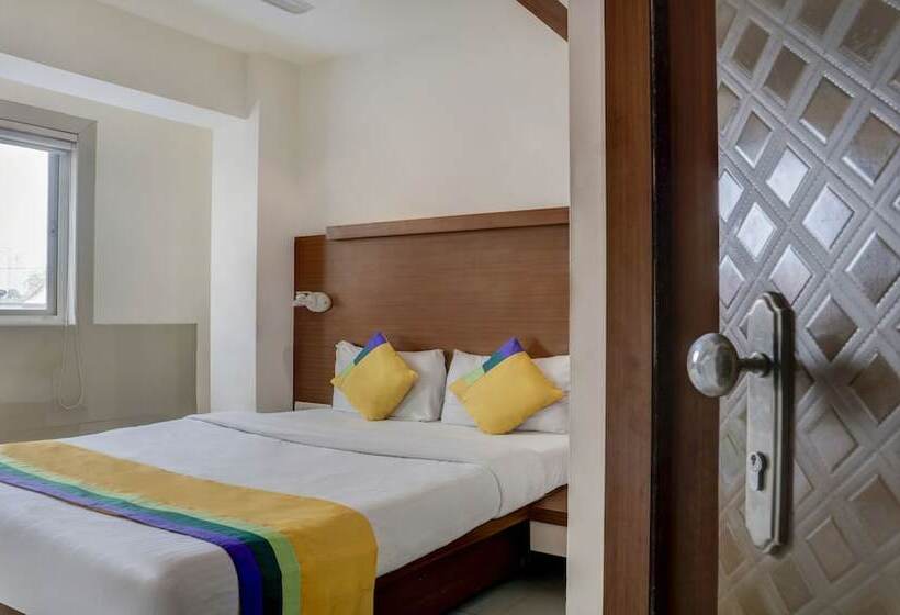 Hotell Treebo Trip Everest Lodging