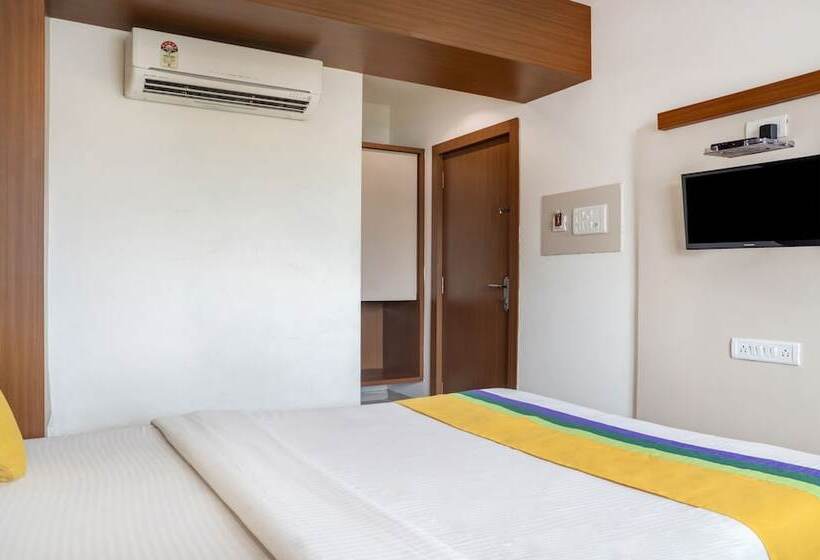 Hotell Treebo Trip Everest Lodging