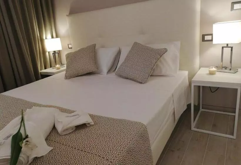 Majatalo Kaloneiro Guest House