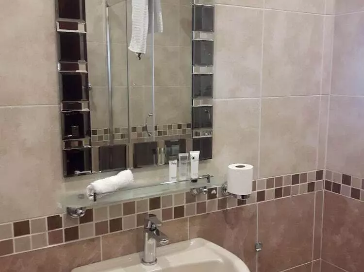 تختخواب و صبحانه Ekupholeni Garden Villas