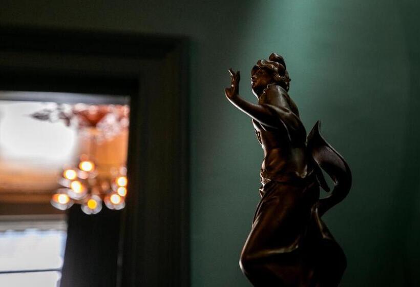 B&b Boutique Hotel N10