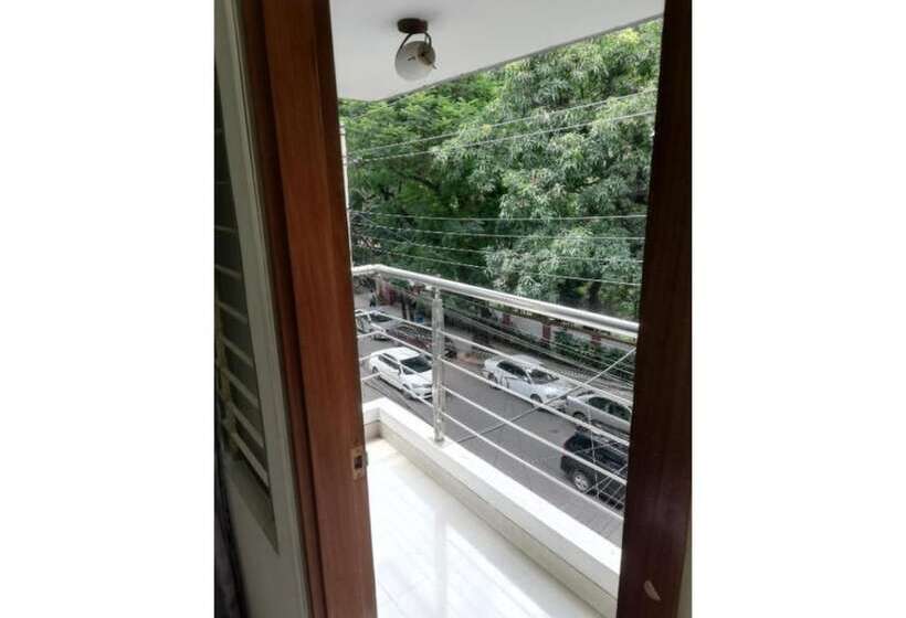 هتل Ambrosia Guest House