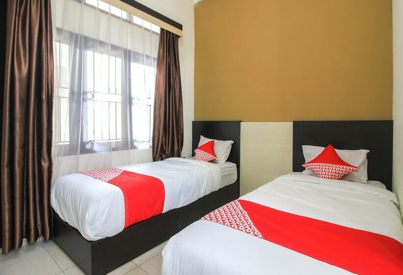 فندق Oyo 962 Family Residence