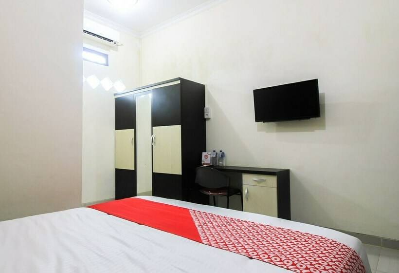 فندق Oyo 962 Family Residence