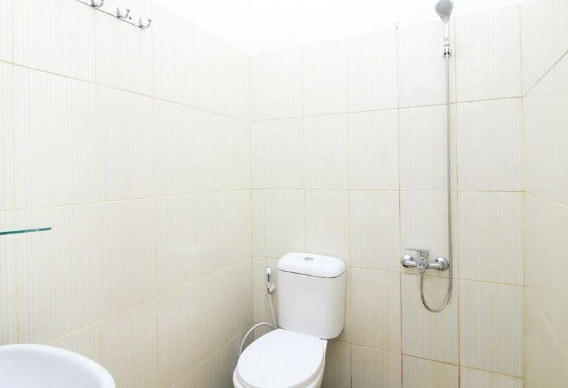 فندق Oyo 962 Family Residence