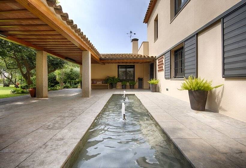 بنسيون El Porxo B&b