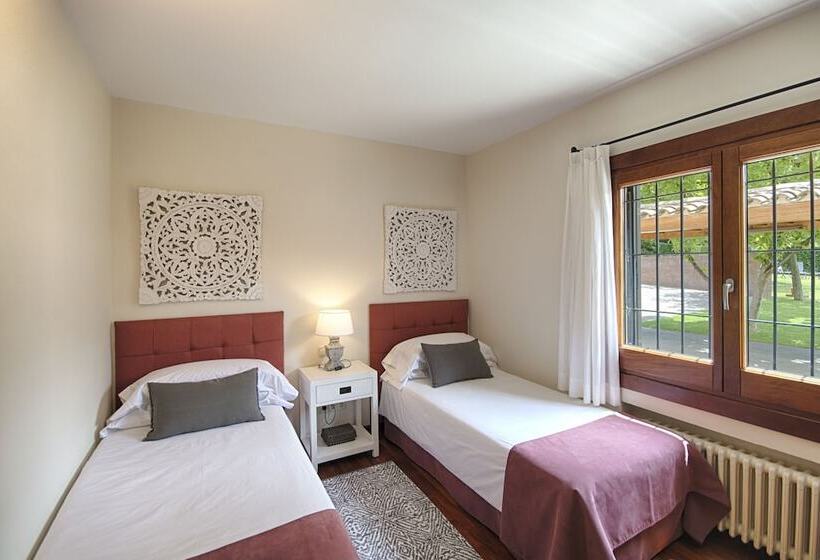 بنسيون El Porxo B&b