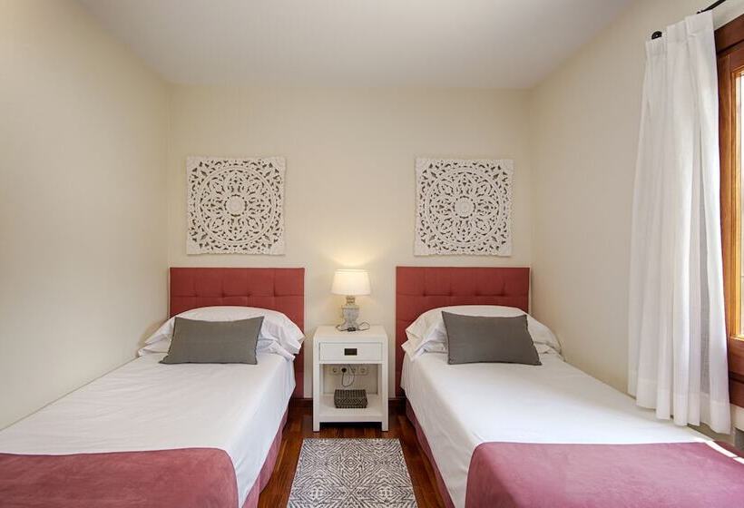 بنسيون El Porxo B&b