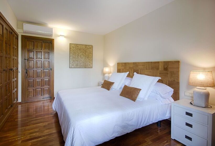 بنسيون El Porxo B&b