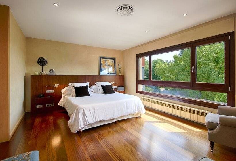 بنسيون El Porxo B&b