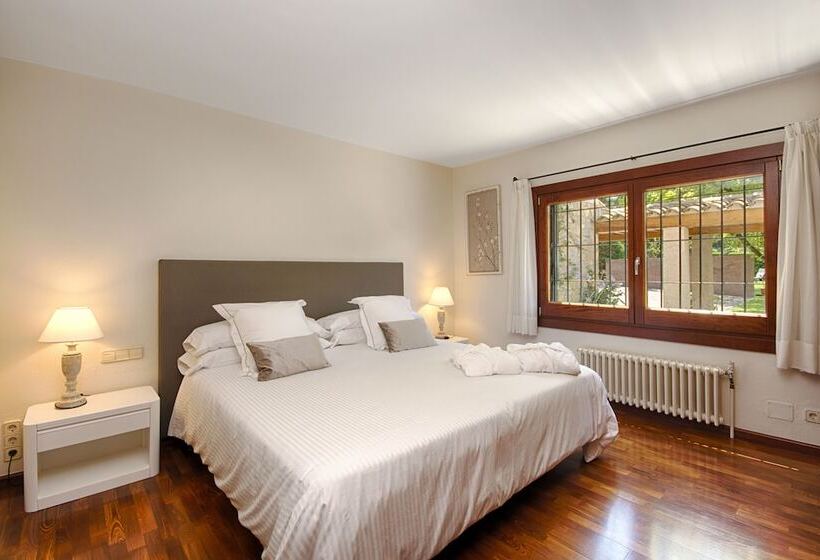 بنسيون El Porxo B&b